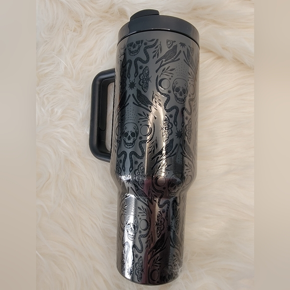 Stanley Halloween Damask LIMITED EDITION 40oz. - Picture 2 of 9